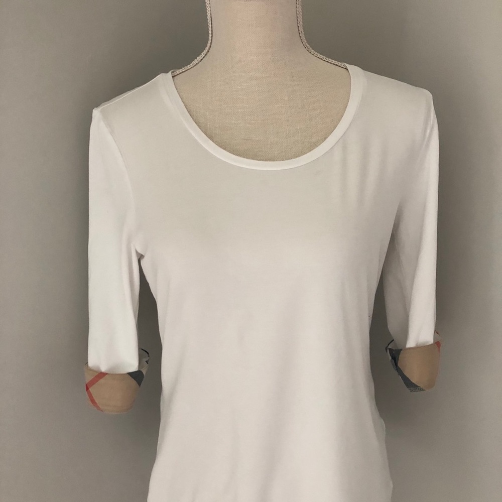 Woman’s Burberry Top